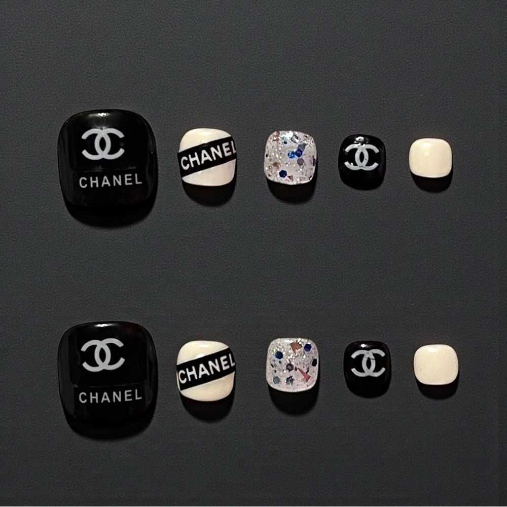Custom Handmade Reusable Designer Press On Toe Nails with Pearl Accents